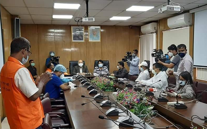 উপকূলীয় জেলার সাইক্লোন সেন্টার প্রস্তুত রাখার নির্দেশ