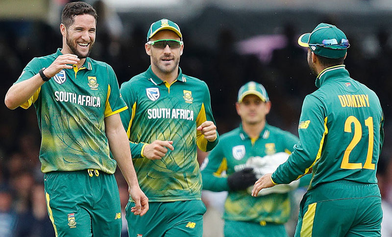 অনুশীলনের অনুমতি পেলেন ডি কক-ডু প্লেসিসরা