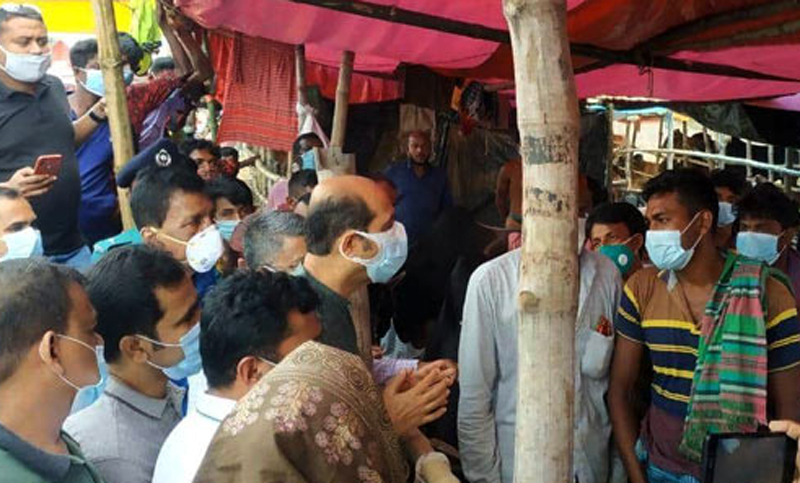 ভাটারা-সাইদনগর পশুর হাট পরিদর্শন করলেন ডিএনসিসি মেয়র