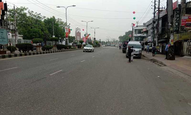 ফাঁকা ঢাকা এখন আরো ফাঁকা