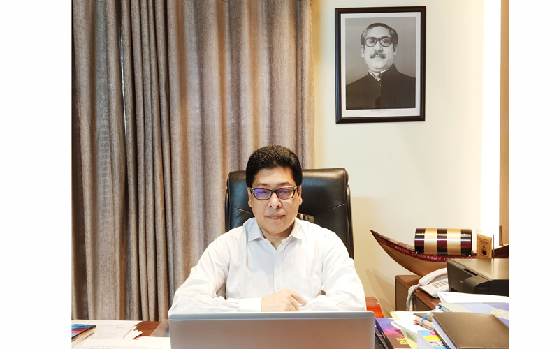 ধৈর্য ও আন্তরিকতার সাথে জনগণকে সেবা প্রদান করতে হবে