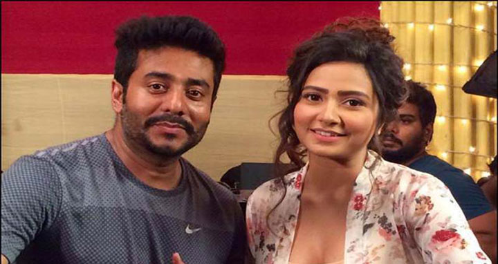 রাজ চক্রবর্তী করোনায় আক্রান্ত, শুভশ্রীকে নিয়ে শঙ্কা