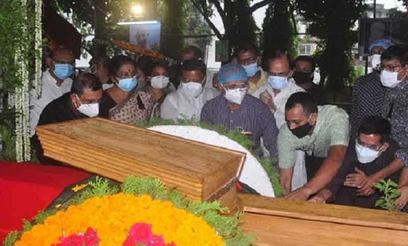 সি আর দত্তের প্রতি শেষ শ্রদ্ধা