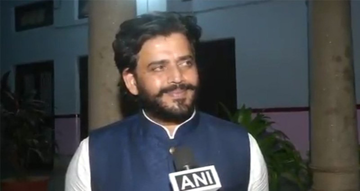 দেশের জন্য গুলিও খেতে পারি: হুমকি ফোন পেয়েও নির্ভীক রবি কিষাণ