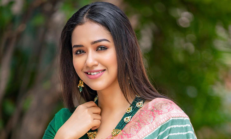 ‘এই আমি রেণু’র সেটে করোনা, কোয়ারেন্টিনে সোহিনী