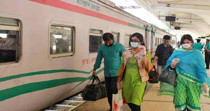 ১৬ সেপ্টেম্বরের মধ্যে তিন ধাপে সব ট্রেন চালুর সিদ্ধান্ত