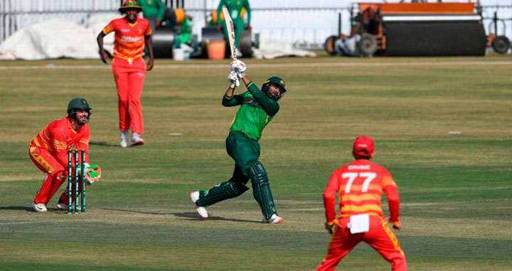 ঘরের মাঠে প্রথম ম্যাচেই জয় পেল পাকিস্তান