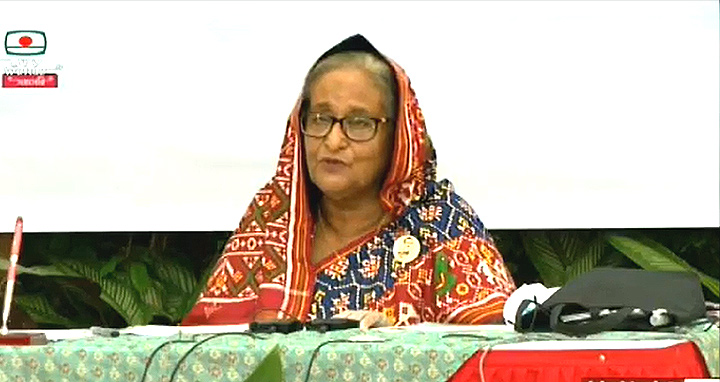 করোনার কারণে স্কুল খুলতে পারছি না : প্রধানমন্ত্রী