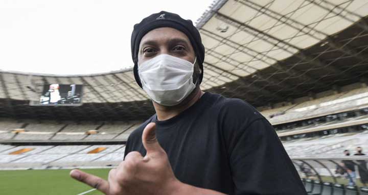 করোনায় আক্রান্ত রোনালদিনহো