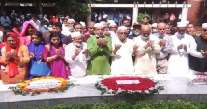 বঙ্গবন্ধুর সমাধিতে অতিরিক্ত অ্যাটর্নি জেনারেলের শ্রদ্ধা