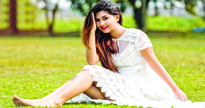 করোনায় আক্রান্ত অভিনেত্রী স্পর্শিয়া