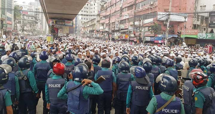 হেফাজতের ফ্রান্স দূতাবাসমুখী মিছিল শান্তিনগরে সমাপ্ত