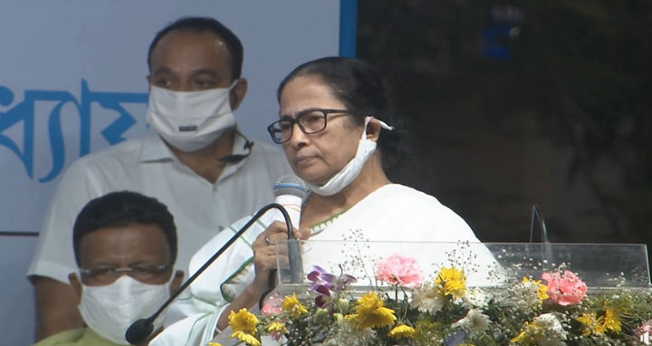 আমার দলেই কেউ কেউ আমার মৃত্যু কামনা করে: মমতা