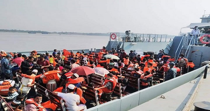 ভাসানচর পৌঁছাল রোহিঙ্গাদের প্রথম দল