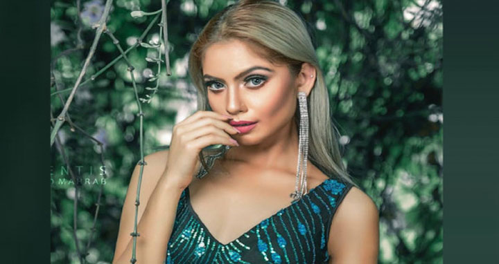 মডেলের ঝুলন্ত মরদেহ উদ্ধার