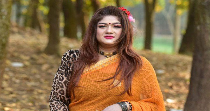 নায়িকা মুনমুন এবার গায়িকা (ভিডিও)