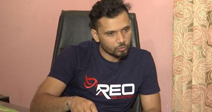 অনেকটা বাধ্য হয়েই টি-টোয়েন্টি থেকে অবসরে যান মাশরাফি