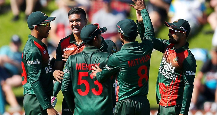 টস জিতে ফিল্ডিংয়ে বাংলাদেশ