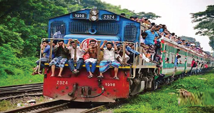 লকডাউনে যাত্রীবাহী ট্রেন চলাচল বন্ধ