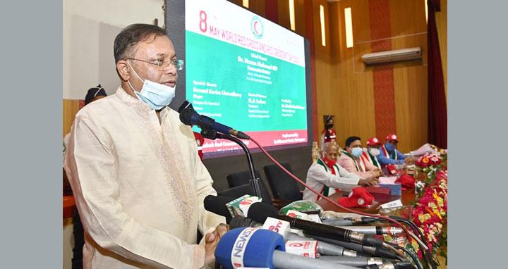 খালেদা জিয়াকে চিকিৎসার জন্য বিদেশ নেয়ার প্রয়োজন আছে কিনা প্রশ্ন তথ্যমন্ত্রী’র