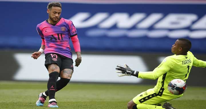 নেইমারের নৈপুণ্যে জয় পেল পিএসজি