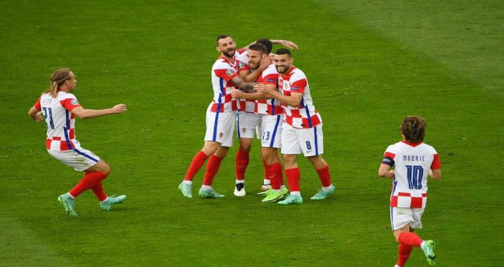 মদ্রিচ নৈপুণ্যে শেষ ষোলোয় ক্রোয়েশিয়া