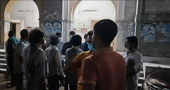 অভিযানের পর ঢাবির ২ হলের ৬ কক্ষ সিলগালা