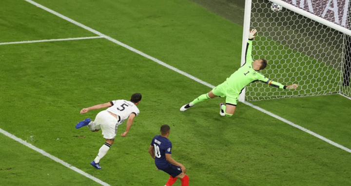 আত্মঘাতী গোলে জার্মানিকে হারিয়ে ফ্রান্সের শুভ সূচনা