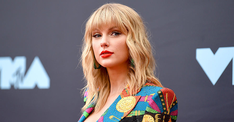 আবারও সিনেমায় অভিনয় করবেন টেইলর সুইফট