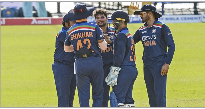 শ্রীংলকাকে উড়িয়ে সিরিজ শুরু করল ভারত