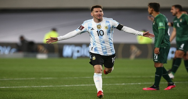 মেসির হ্যাটট্রিকে আর্জেন্টিনার জয়