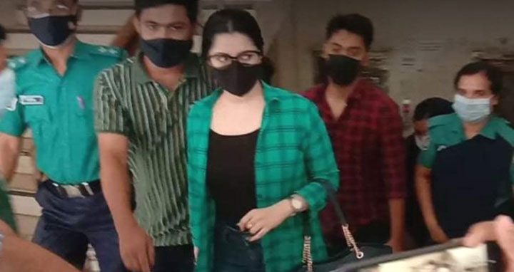 পরীমনির জব্দ করা আলামত ফেরতের নির্দেশ