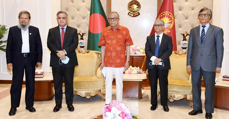বিশ্ববিদ্যালয়গুলোকে স্বাস্থ্যবিধি নিশ্চিত করার নির্দেশ রাষ্ট্রপতি