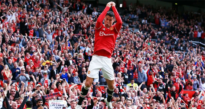 জোড়া গোলে ওল্ড ট্রাফোর্ডে রাজকীয় প্রত্যাবর্তন রোনালদোর