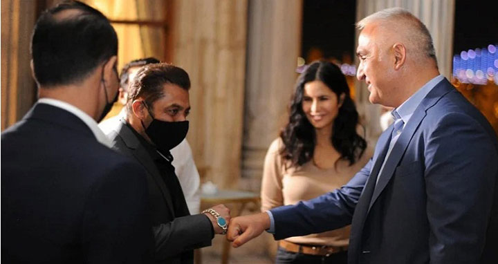 তুরস্কের পর্যটনমন্ত্রীর আমন্ত্রণে নৈশভোজে সালমান-ক্যাটরিনা