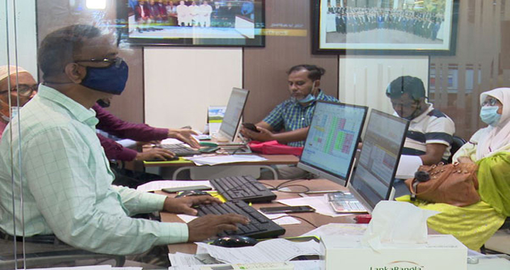 এক যুগ পর আবারও প্রাণ ফিরে পেয়েছে দেশের দুই পুঁজিবাজার