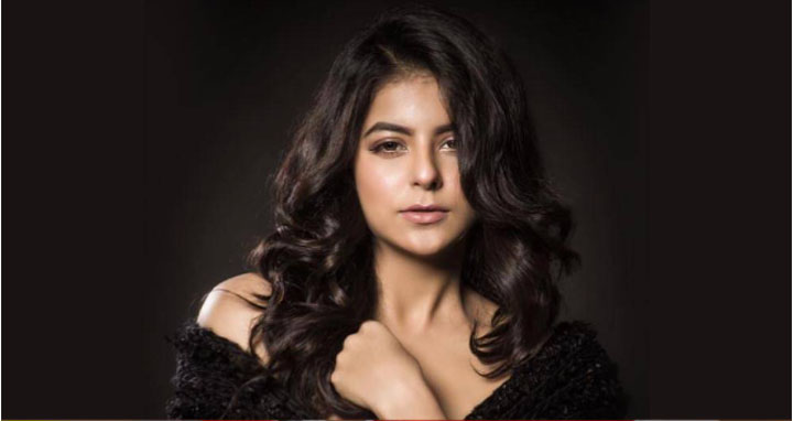 মনের মানুষের সঙ্গে পুজো কাটাব: অলিভিয়া