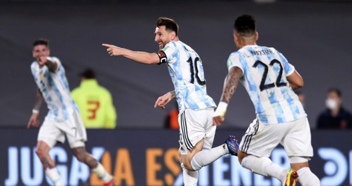 উরুগুয়েকে হারিয়ে জয়ে ফিরল আর্জেন্টিনা