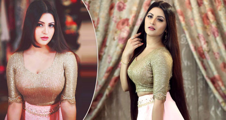 পাঁচ তারকা হোটেলে বসবে পরীর জন্মদিনের পার্টি