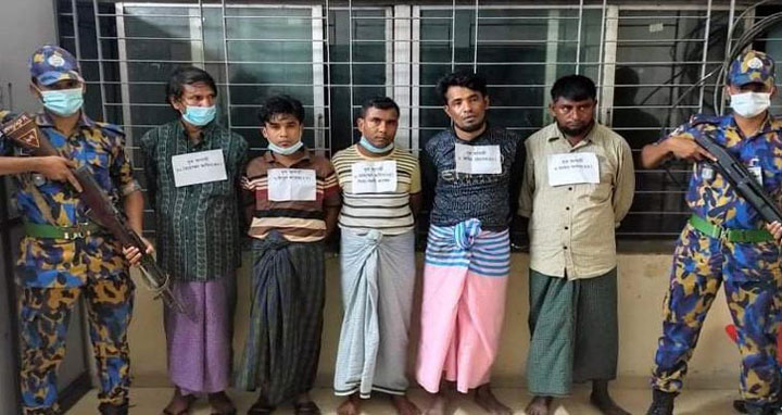 রোহিঙ্গা ক্যাম্পে ছয় খুনের ঘটনায় মামলা, গ্রেপ্তার ১০