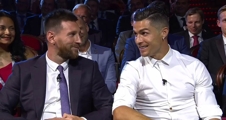 মেসিকে ছাড়িয়ে রোনালদোর বিশ্বরেকর্ড