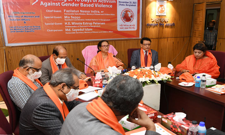 নির্যাতন ও সহিংসতা নারীর অগ্রযাত্রাকে বাধাগ্রস্থ করছে : প্রতিমন্ত্রী ইন্দিরা