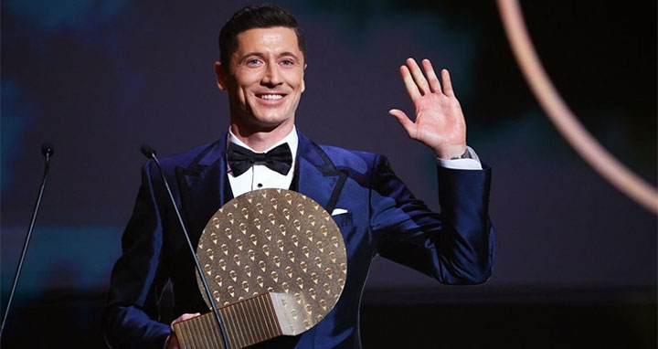 বর্ষসেরা স্ট্রাইকার লেভানডোভস্কি