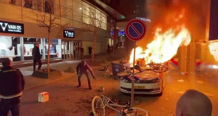 নেদারল্যান্ডসে লকডাউনের প্রতিবাদে বিক্ষোভ : গুলিবিদ্ধ ২