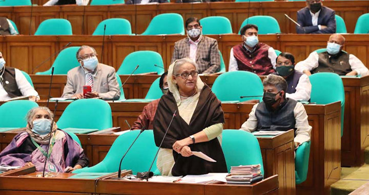 দেশের উন্নয়নে দেশপ্রেম অবশ্যই থাকতে হবে : প্রধানমন্ত্রী