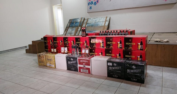 রিক্রিয়েশন ক্লাবে চলছে র‍্যাবের অভিযান