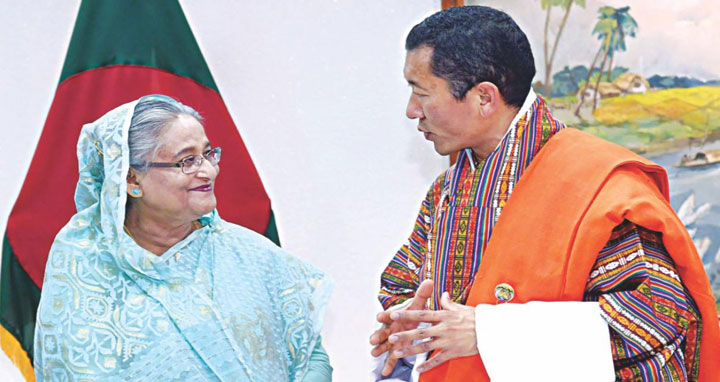 শেখ হাসিনার নেতৃত্বে উন্নয়ন উপভোগ করছে বাংলাদেশ : ভুটানের রাজা