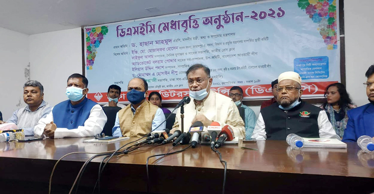 কোমলমতি শিক্ষার্থীদের নিয়ে রাজনীতি শুরু হয়ে গেছে: তথ্যমন্ত্রী