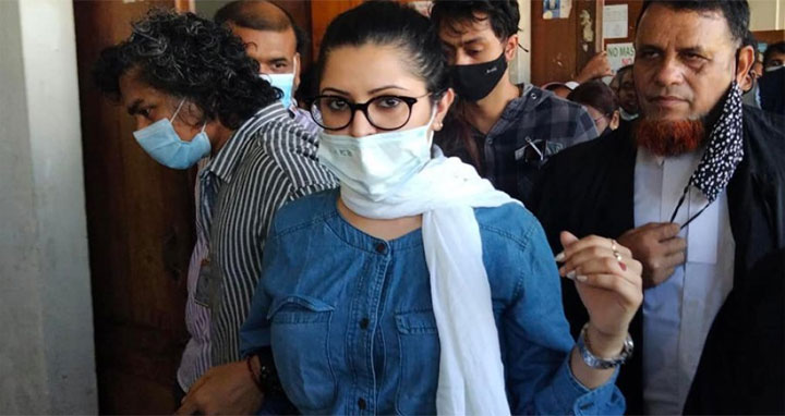 নাসির-অমিসহ তিনজনের নারাজি দিলেন পরীমনি