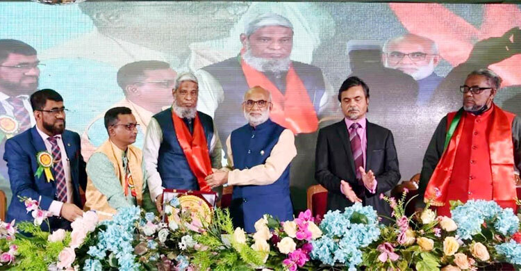 ‘বন্ধুত্বের মৈত্রী বন্ধনে সাম্প্রদায়িক সম্প্রীতি রক্ষা করতে হবে’